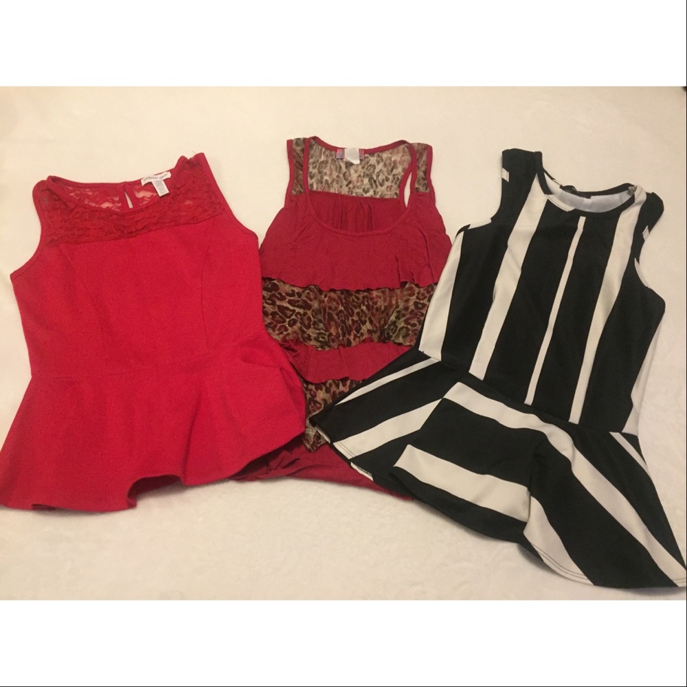 🌟 3 for $23. Bundle of tops